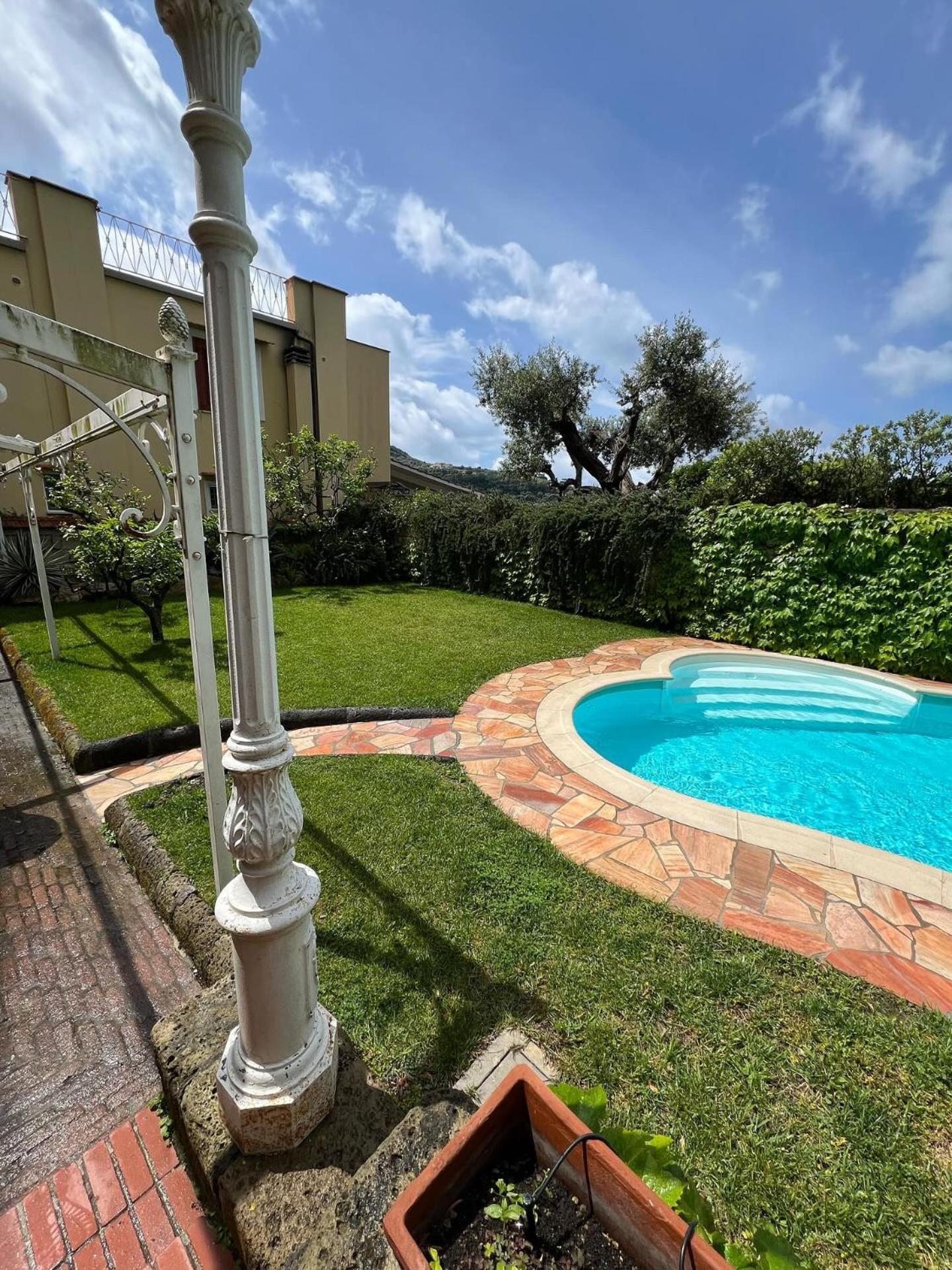 Villa Vie En Rose Sorrent Exterior foto